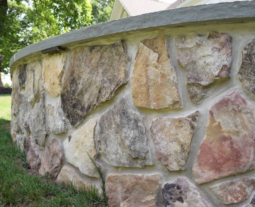 natural stone veneer retaining wall